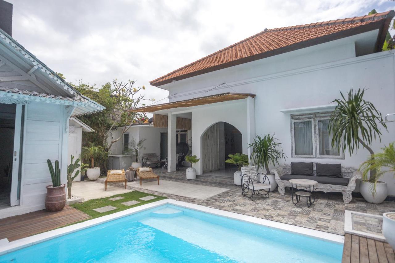 Gypsy Moon Bali Hostel ชังกู ภายนอก รูปภาพ