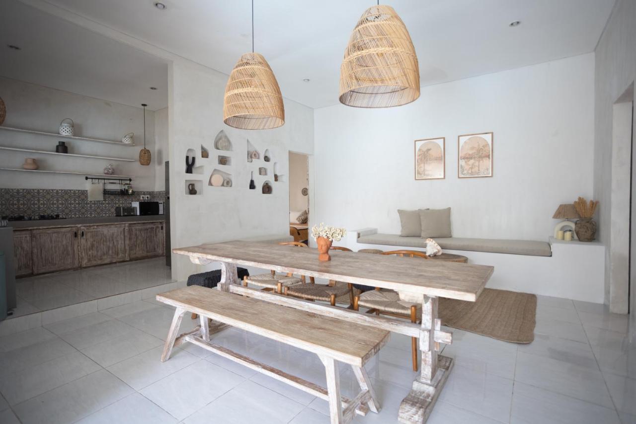 Gypsy Moon Bali Hostel ชังกู ภายนอก รูปภาพ
