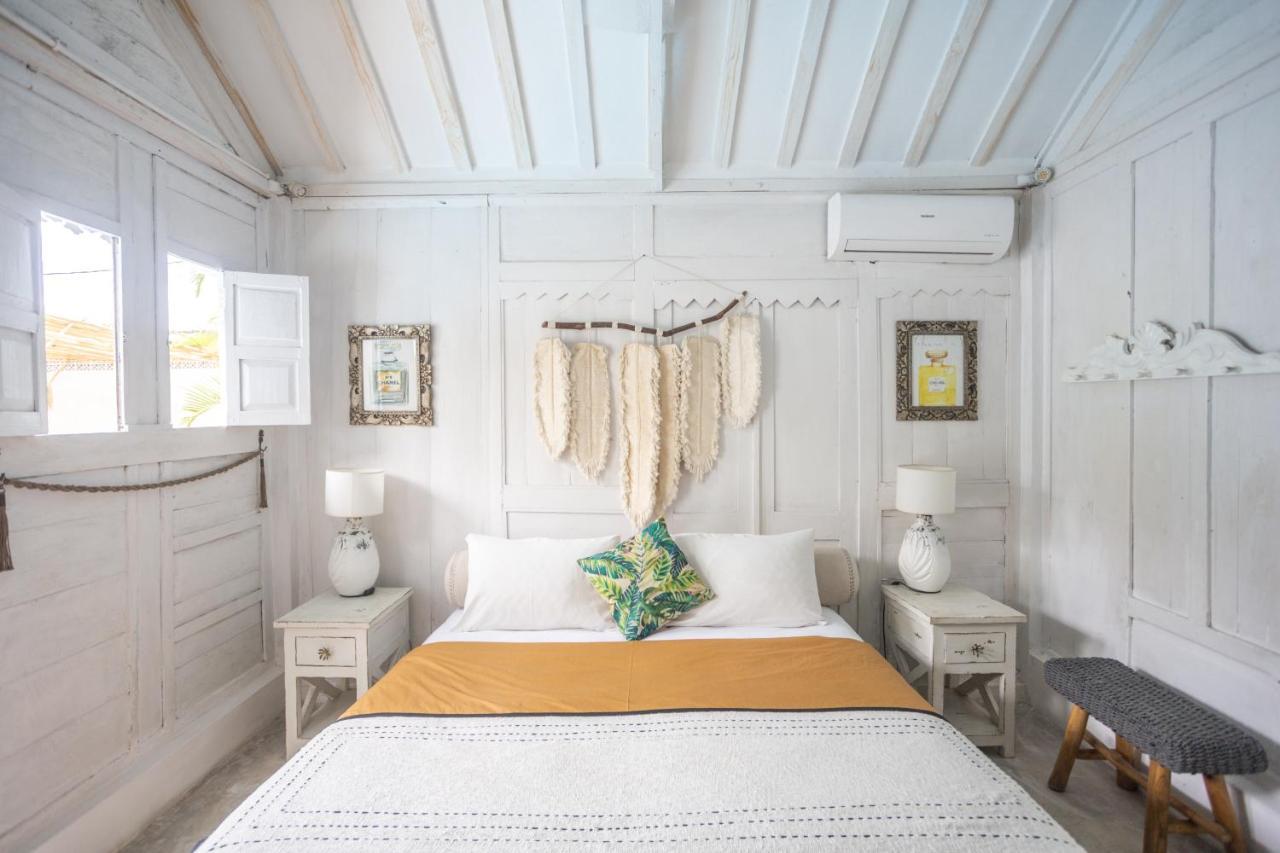 Gypsy Moon Bali Hostel ชังกู ภายนอก รูปภาพ